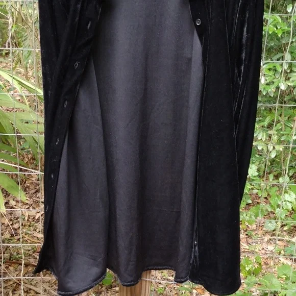 Slinky Velvet Button Down Top NWOT Sz.2X - Picture 6 of 6